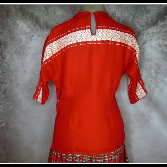 Vintage Dolman Top Red White with Silver, Festive 50s Holiday Woven Cotton VFG - Picture 3 of 13